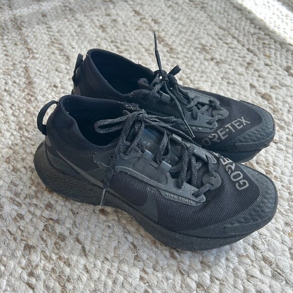 Nike Pegasus Black Trail 3 GORE-TEX Women's Waterproof Trail Running Shoes - Picture 1 of 5